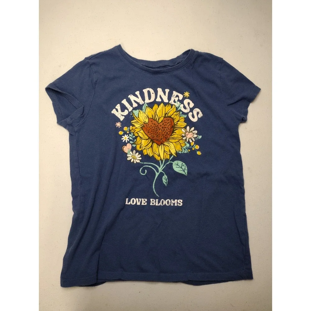Girls Graphic Tee Bundle Size 7/8 The Childrens Place Urban Freedom Ultra Flirt